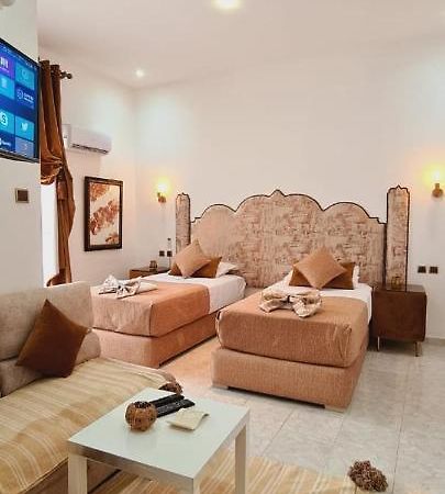 Hotel Palace Tanger ภายนอก รูปภาพ