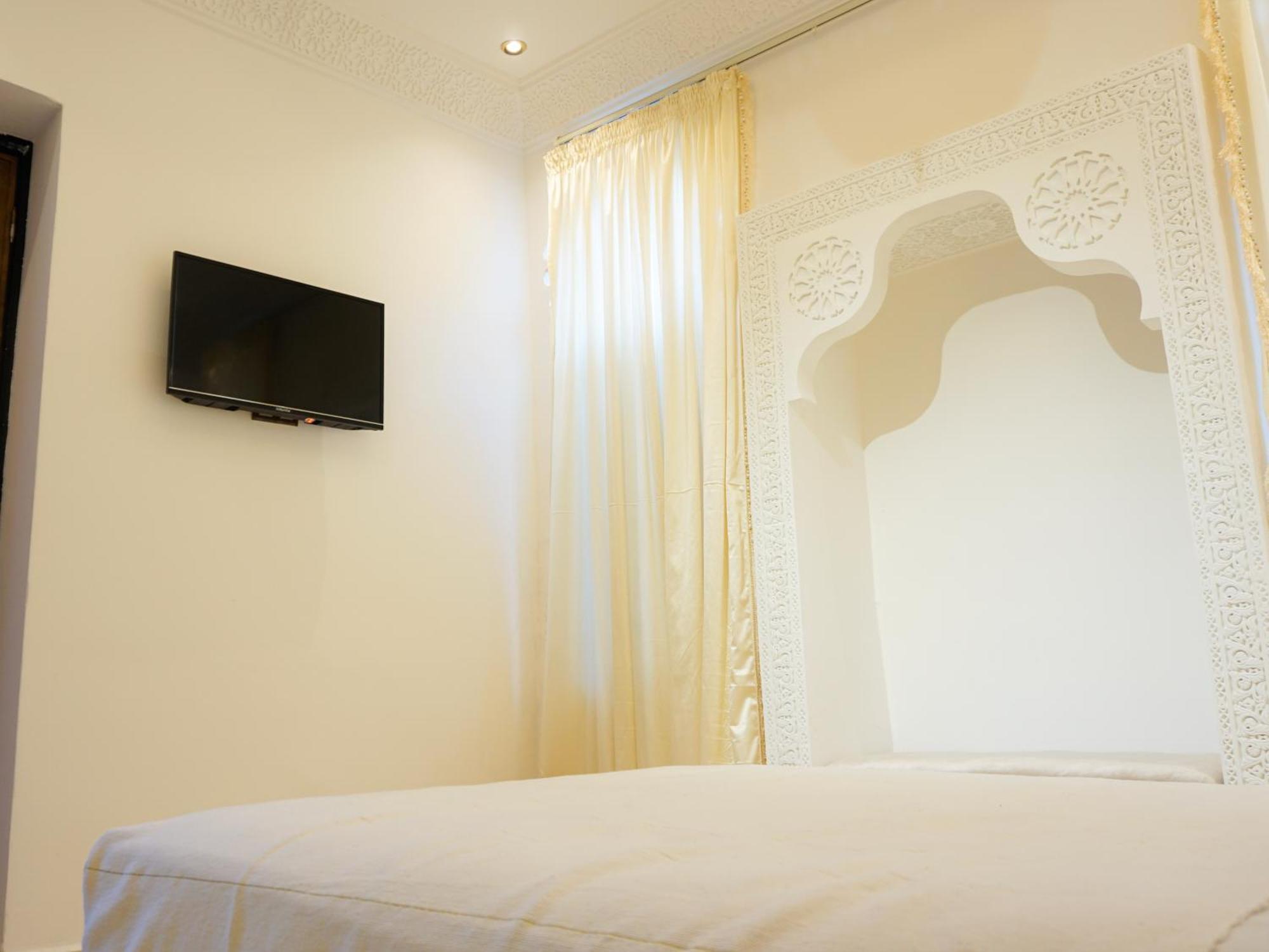 Hotel Palace Tanger ภายนอก รูปภาพ