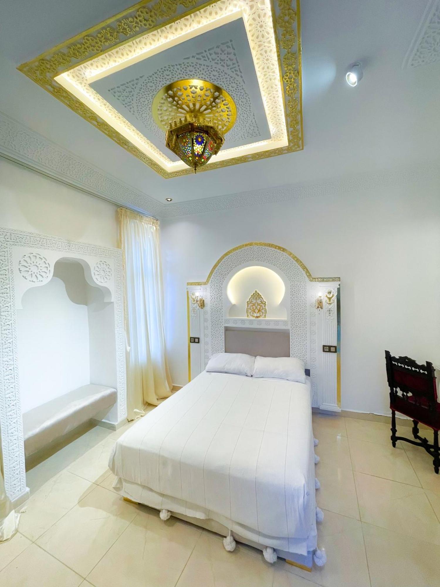 Hotel Palace Tanger ภายนอก รูปภาพ
