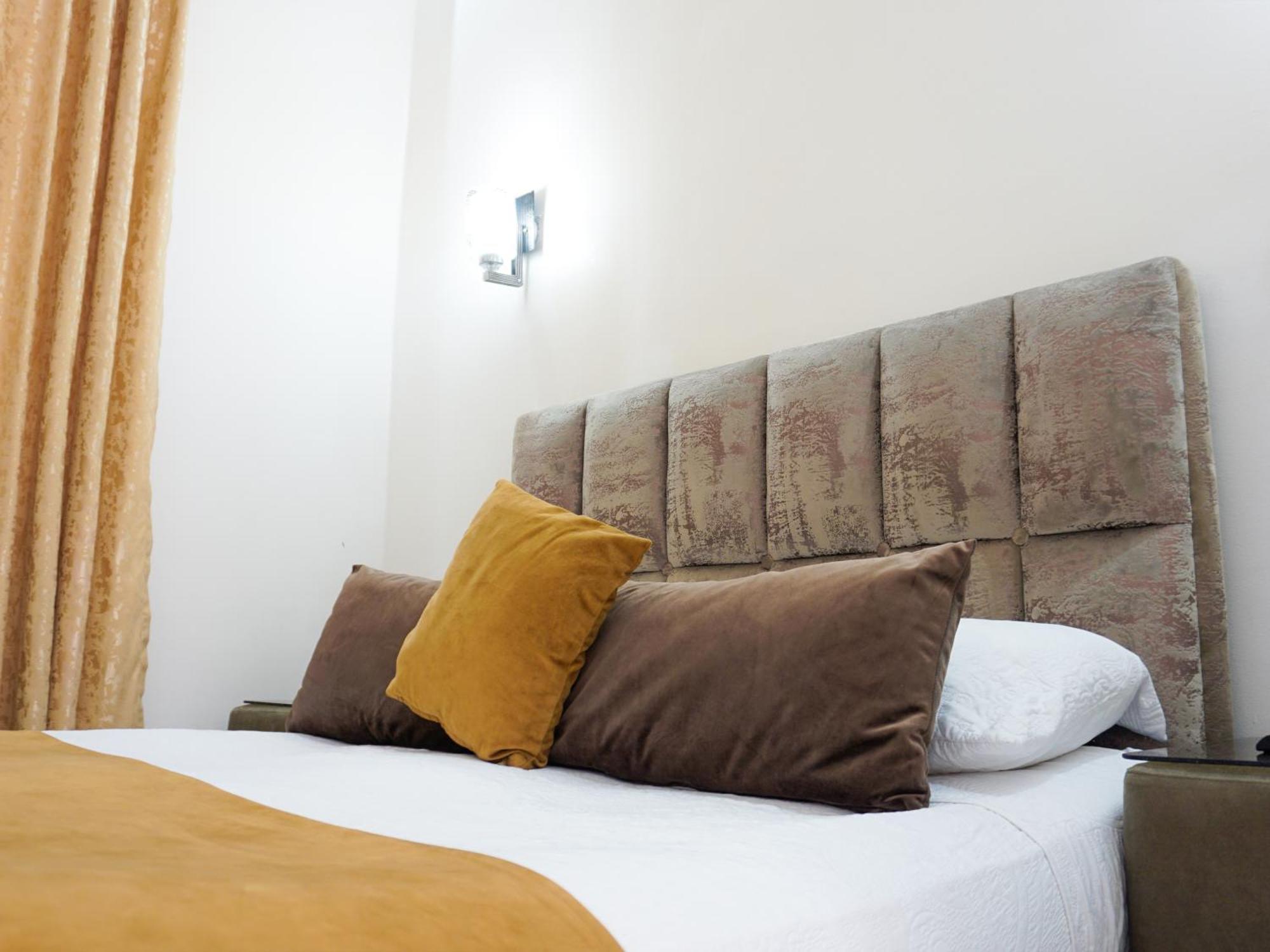 Hotel Palace Tanger ภายนอก รูปภาพ