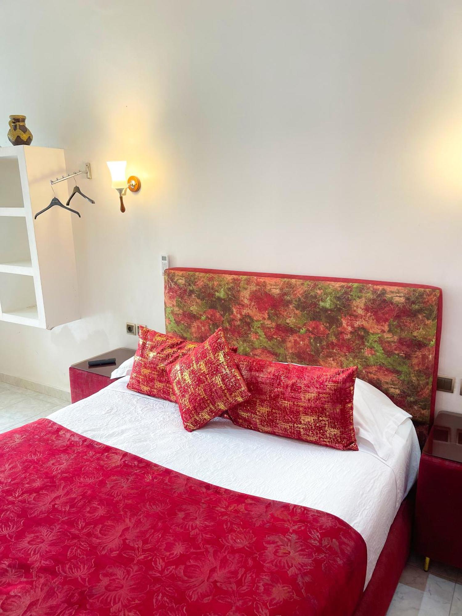 Hotel Palace Tanger ภายนอก รูปภาพ
